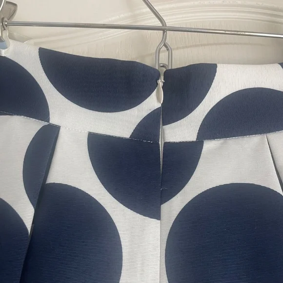 Eliza J Pleated long skirt in Navy Dot Size 4 - Picture 7 of 10